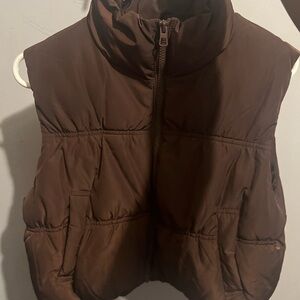 H&M PUFFER VEST
BROWN 
SIZE SMALL